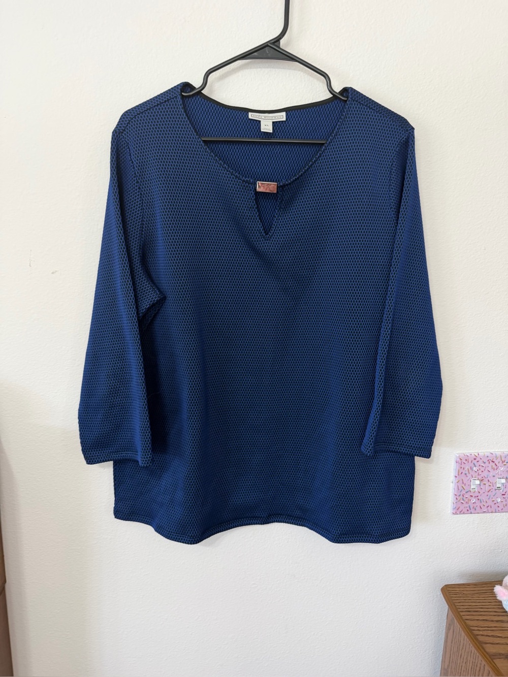 Dana Buchman blouse size XL